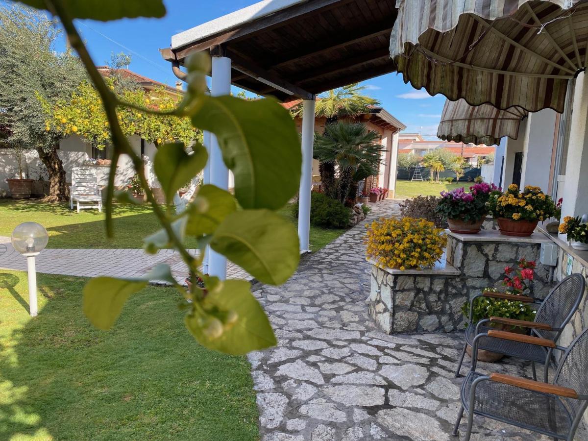 Villa Cecilia Bed And Breakfast Cellole Экстерьер фото